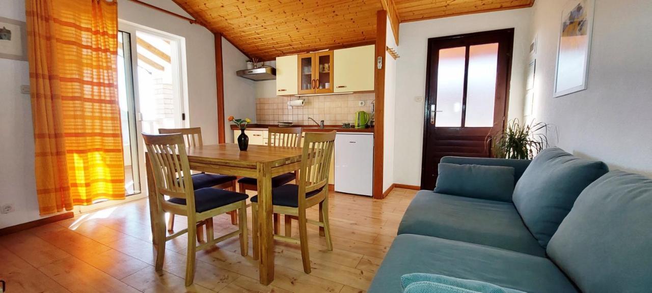 Apartments Mladen Sućuraj 외부 사진