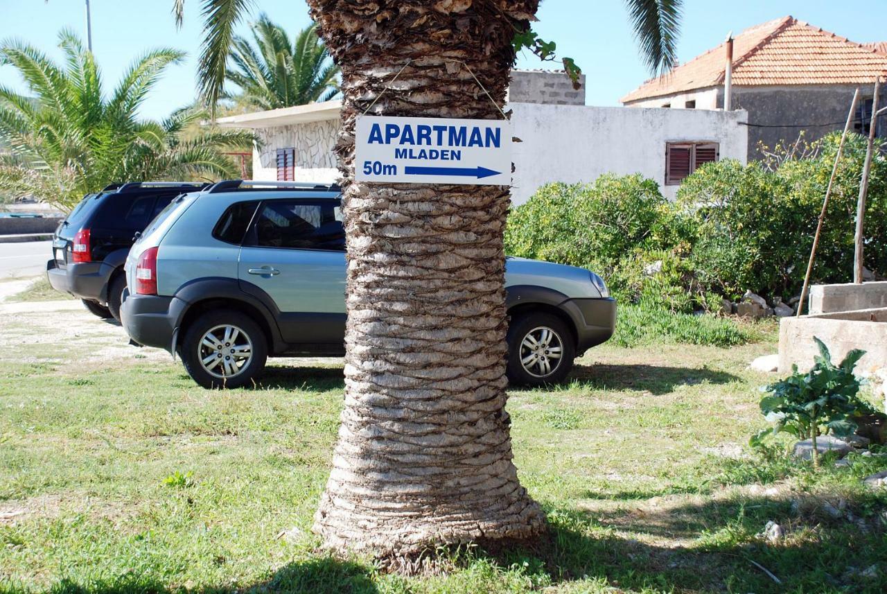 Apartments Mladen Sućuraj 외부 사진